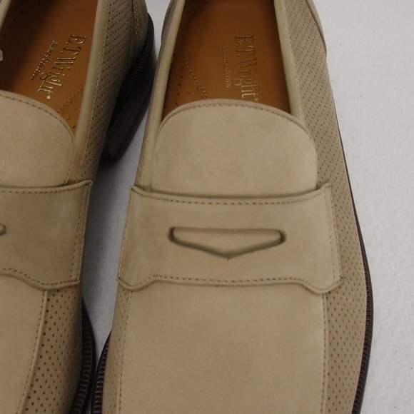 NEW E.T. WRIGHT BEIGE NUBUCK LEATHER LOAFERS 9.5 B main image 9